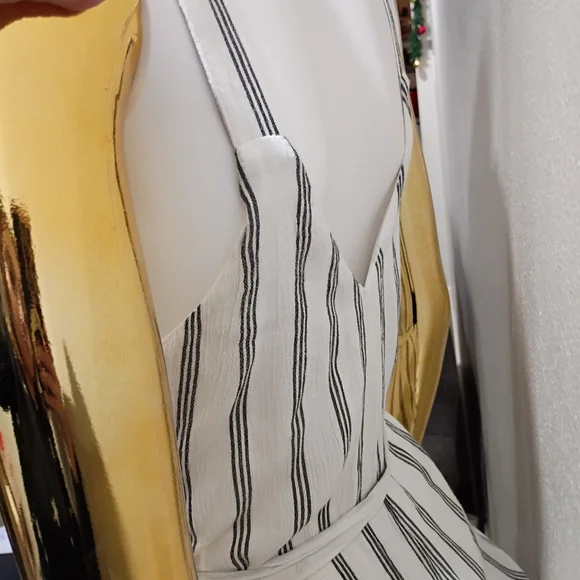 American Eagle Outfitters Striped Jumpsuit - Black and White - Picture 4 of 8